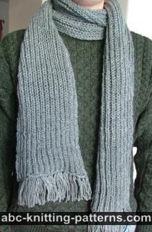 Free scarf knitting patterns. Easy knitting projects for a beginner.