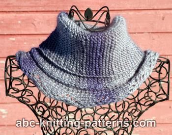 Renaissance Woman Cowl